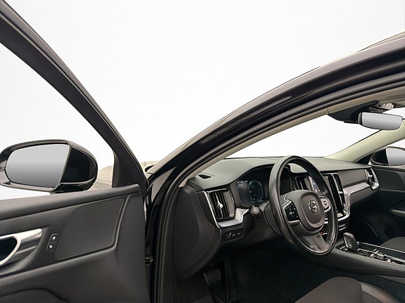 Volvo V60 10 of 30