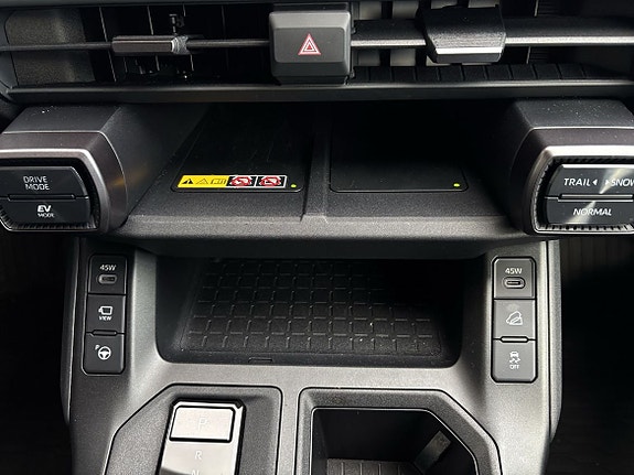 Toyota RAV4 15 of 26