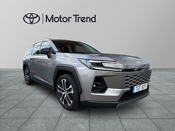 Toyota RAV4 6 of 26