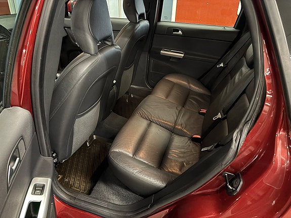Volvo V50 6 of 7