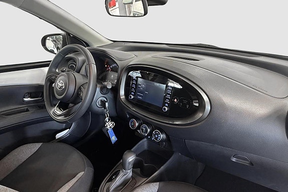 Toyota Aygo X 7 of 11