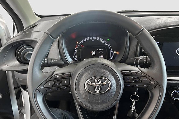 Toyota Aygo X 10 of 11