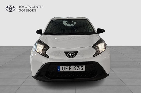 Toyota Aygo X 6 of 11