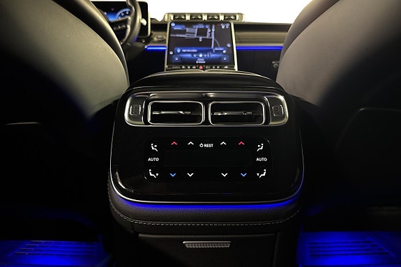 Mercedes-Benz S580 23 of 26