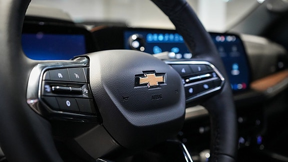 Chevrolet Suburban 16 of 30