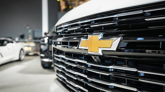 Chevrolet Suburban 9 of 30
