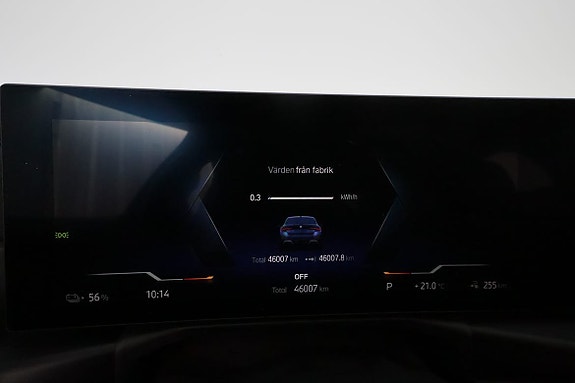BMW i4 25 of 30