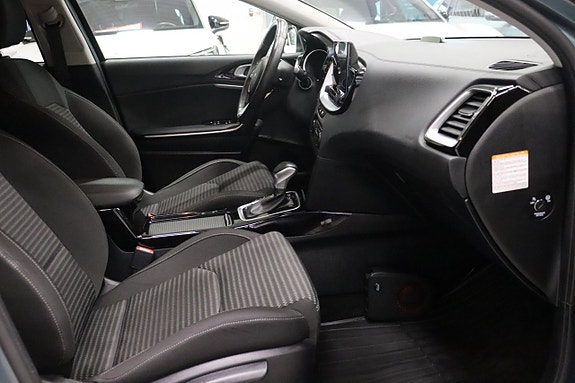 Kia Ceed 10 of 30