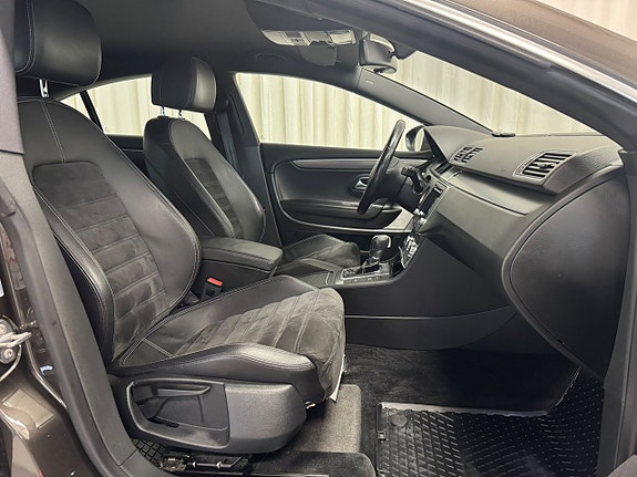 Volkswagen CC 9 of 24