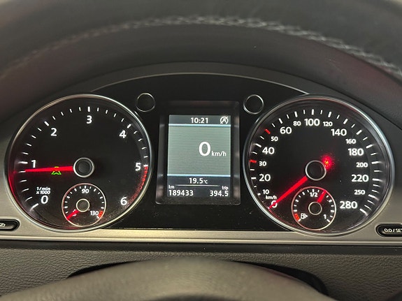 Volkswagen CC 10 of 24