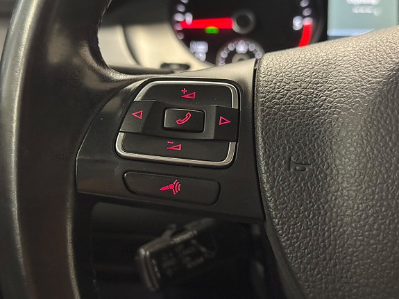 Volkswagen CC 12 of 24