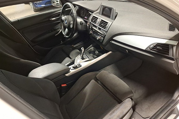 BMW 118d 11 of 16