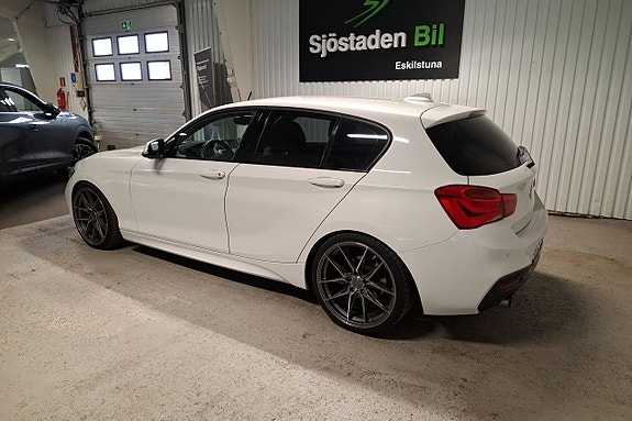 BMW 118d 3 of 16
