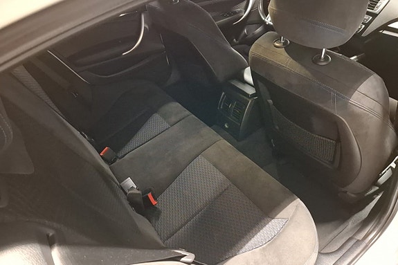 BMW 118d 13 of 16