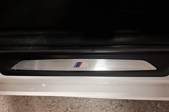 BMW 118d 14 of 16