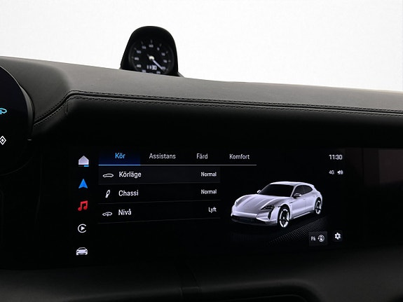 Porsche Taycan Sport Turismo 18 of 30