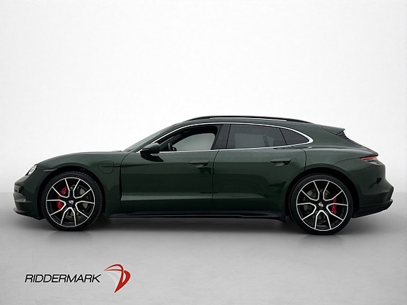 Porsche Taycan Sport Turismo 2 of 30