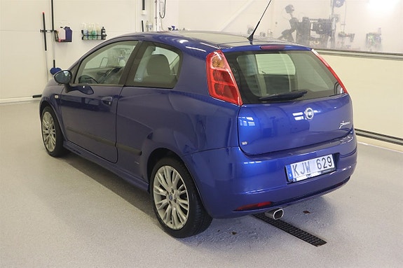 Fiat Punto 2 of 13