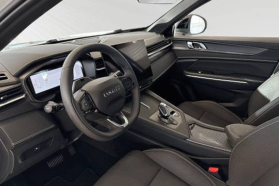 Lynk & Co 01 6 of 20