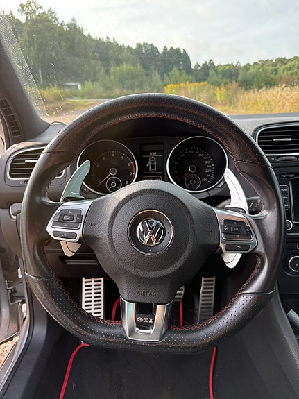 Volkswagen Golf VI 8 of 12