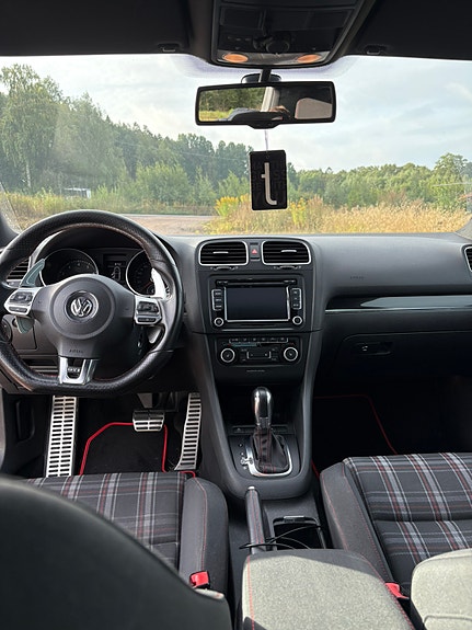 Volkswagen Golf VI 7 of 12
