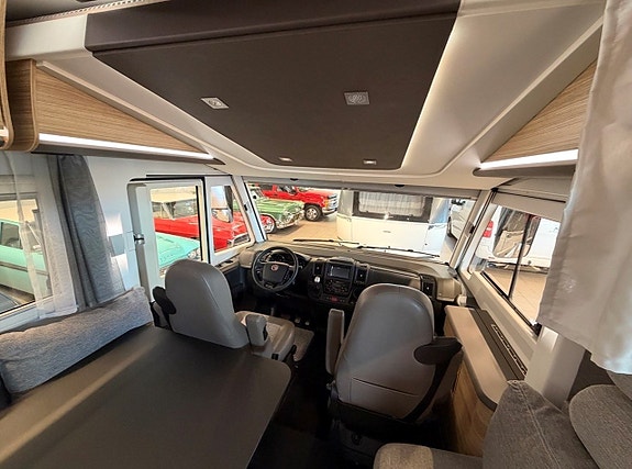 Adria sonic-700-sl-plus 2.3 MultiJet/Automat/V-hjul 7 of 13