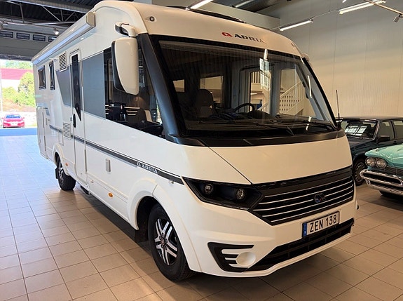 Adria sonic-700-sl-plus 2.3 MultiJet/Automat/V-hjul 2 of 13