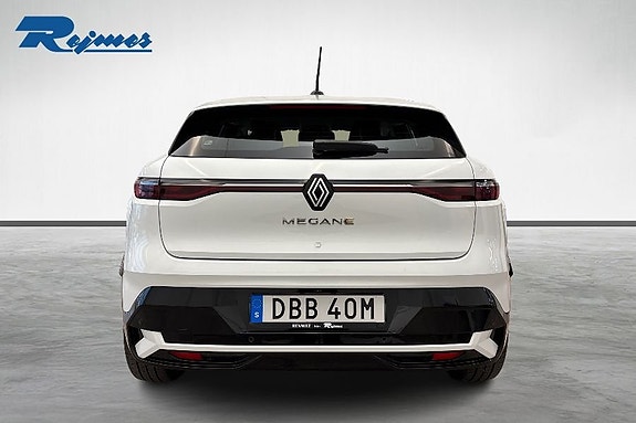 Renault Megane E-Tech 17 of 17
