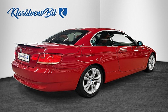 BMW 320i 6 of 18