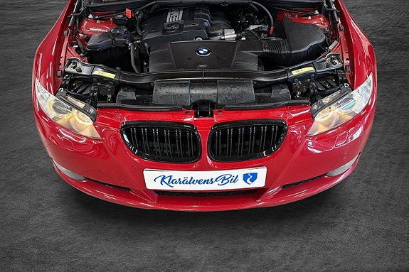 BMW 320i 18 of 18