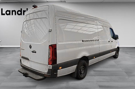 Mercedes-Benz eSprinter 420 4 of 10