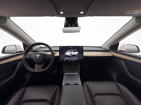 Tesla Model Y 14 of 30