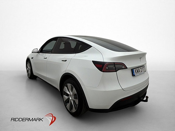Tesla Model Y 6 of 30
