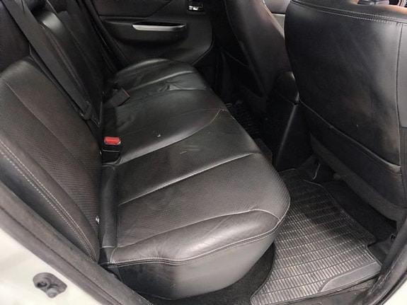 Mitsubishi L200 9 of 10
