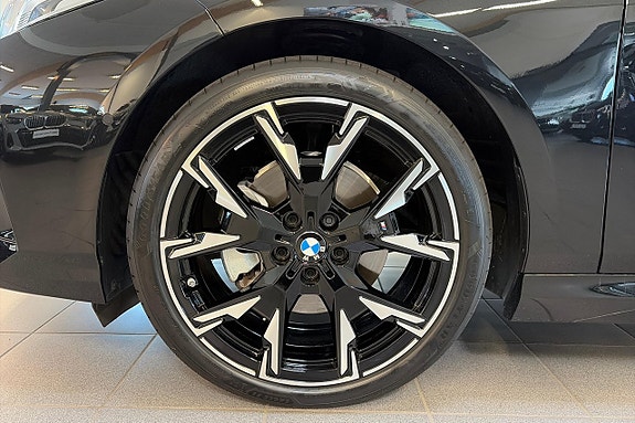 BMW 120 19 of 23