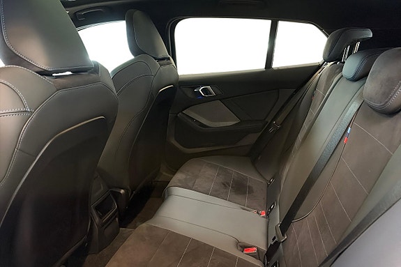 BMW 120 16 of 23