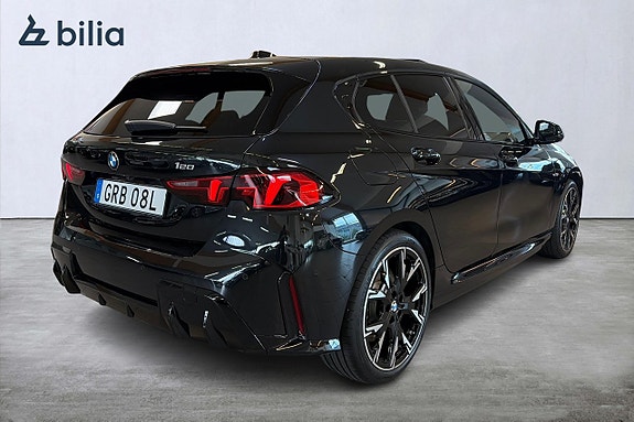 BMW 120 3 of 23