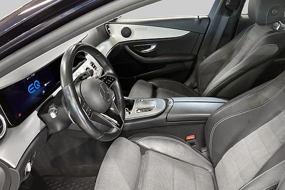 Mercedes-Benz E300 8 of 18