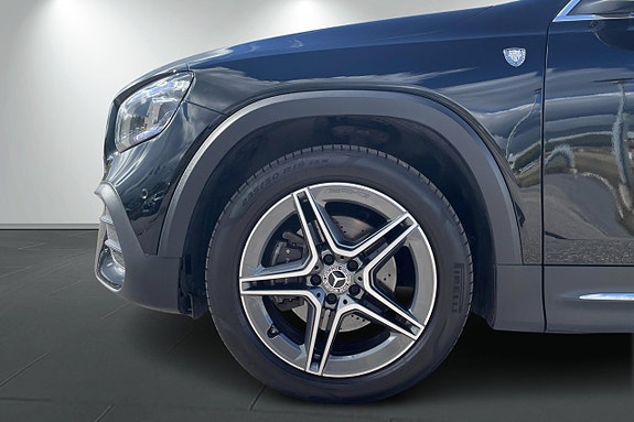 Mercedes-Benz GLB200 d 10 of 29