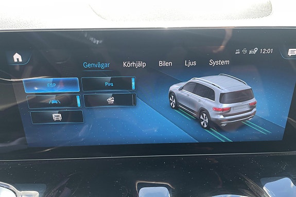 Mercedes-Benz GLB200 d 26 of 29