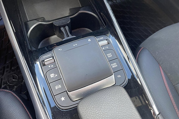 Mercedes-Benz GLB200 d 29 of 29