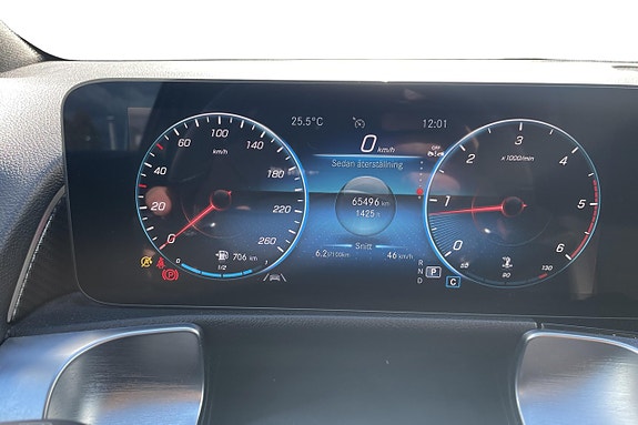 Mercedes-Benz GLB200 d 23 of 29