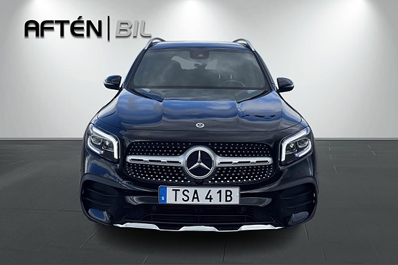 Mercedes-Benz GLB200 d 3 of 29