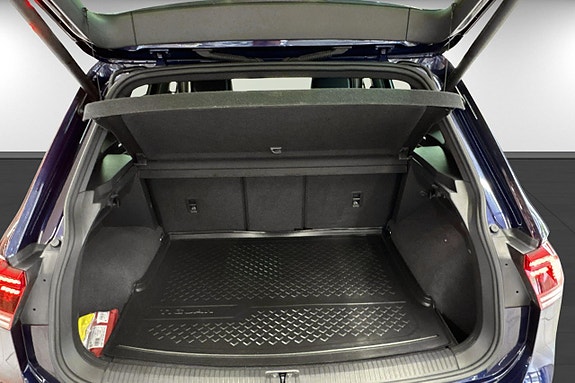 Volkswagen Tiguan 14 of 17