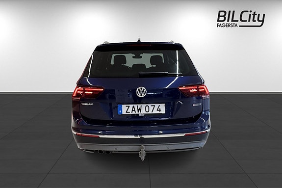 Volkswagen Tiguan 5 of 17