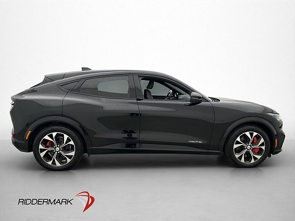 Ford Mustang Mach-E 9 of 30