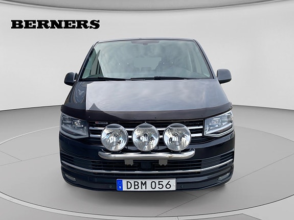 Volkswagen Multivan 4 of 12