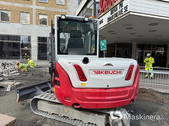 Grävmaskin Takeuchi TB370 4 of 27