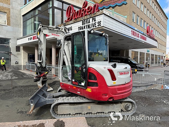 Grävmaskin Takeuchi TB370 3 of 27
