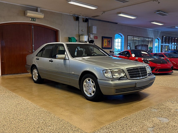 Mercedes-Benz S500 3 of 30